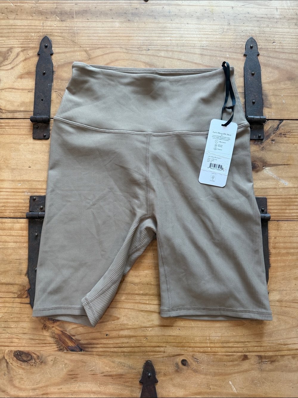 Varley Brown Lets Move Rib Short 7”